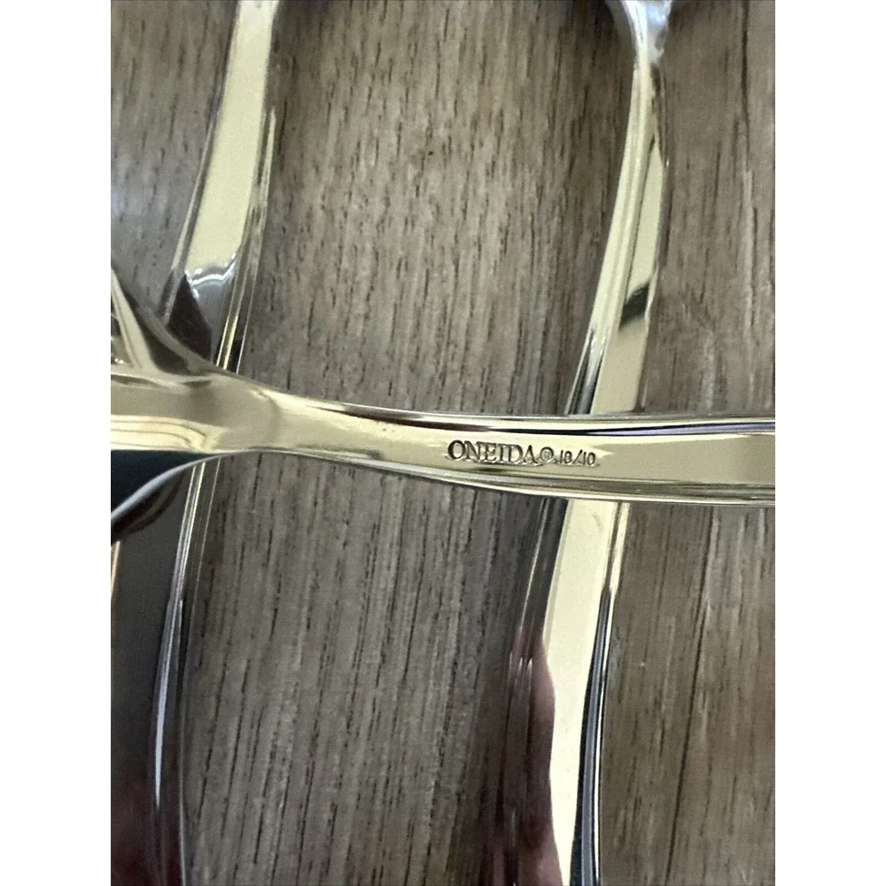 6 PCs Oneida Griffith 18/10 Wavy  Stainless 6‎ 3/8